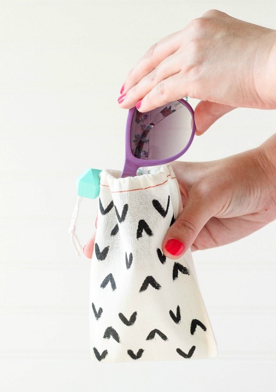 DIY Sunglass Case Ideas 19