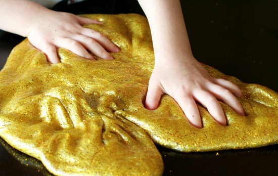 DIY Golden Glitter Slime