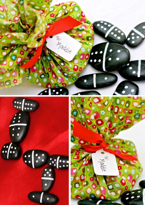 Pebble Domino Rocks