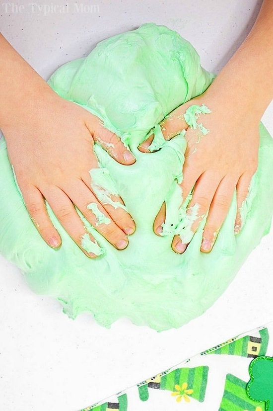 How to Make Slime with Shaving Cream1
