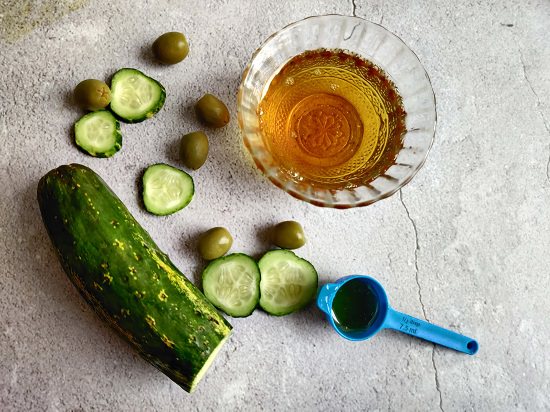 Cucumber and Olive Oil for Face3