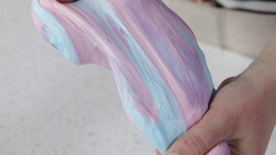 How to Make Fluffy Slime with Liquid Starch2