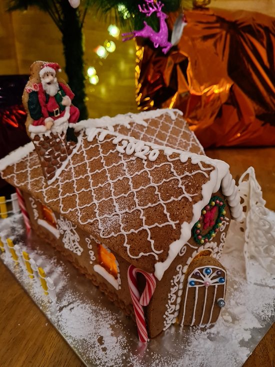 Gingerbread House With Chimney