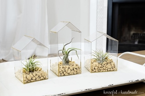 House-Shaped Air Plant Holder