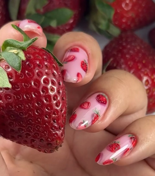 Strawberry pattern nails