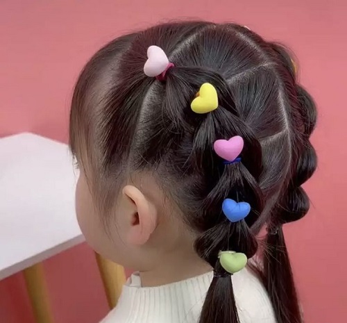Trending Hairstyle Idea For Cute Little Girl 4