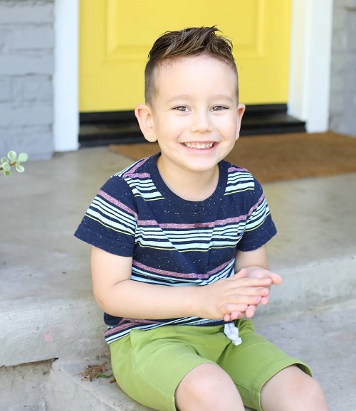 little-boys-haircut-at-home