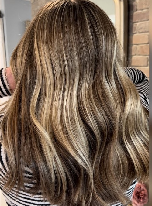 Blonde with Low Maintenance Upkeep