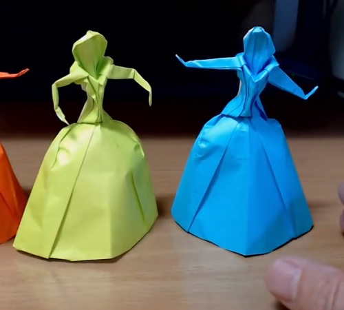 paper dancing dolls