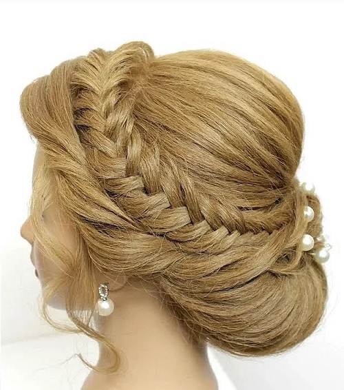 Romantic Wedding Updo Hairstyle