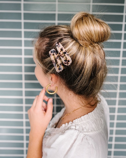 Effortless Up Do Hair Tutorial for Summer