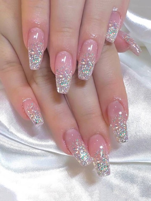 Beautiful Glitter Nails Design Ideas 3