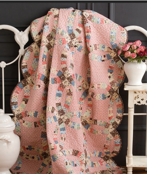 Double Wedding Ring quilt