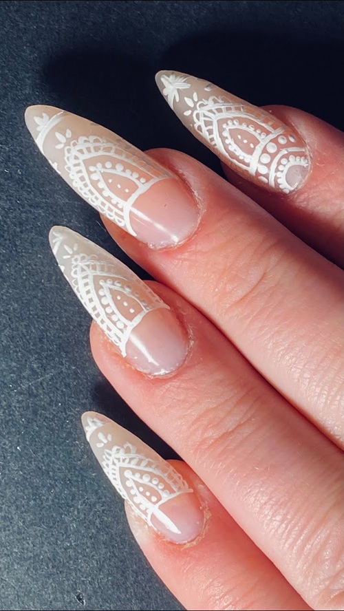 Mandala design nail pattern
