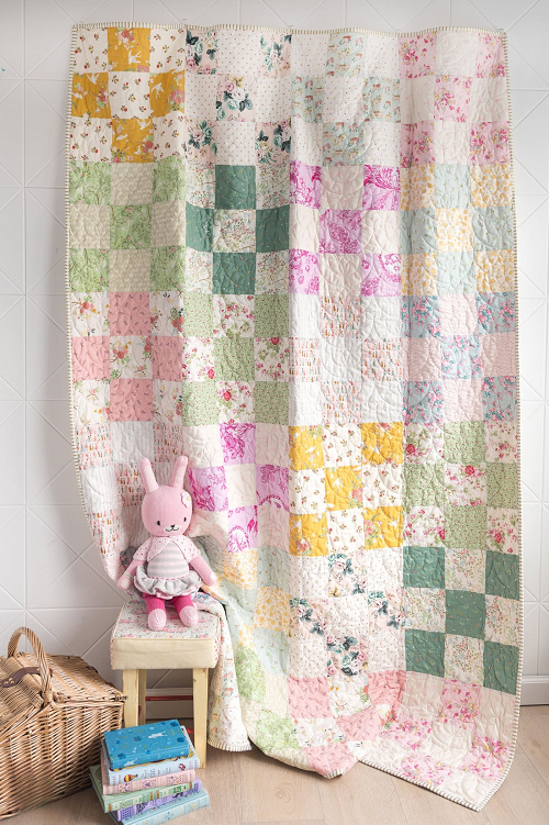 Fat Quarter Nine-Patch Quilt
