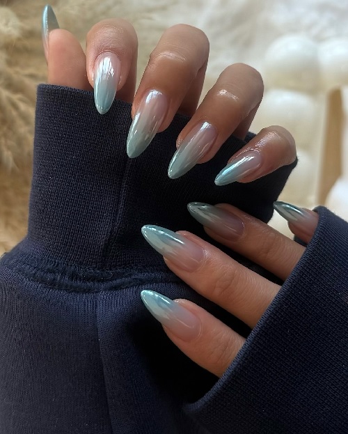  light blue ombré