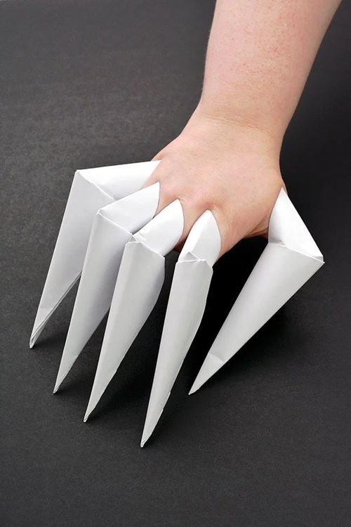How to Make Paper Claws