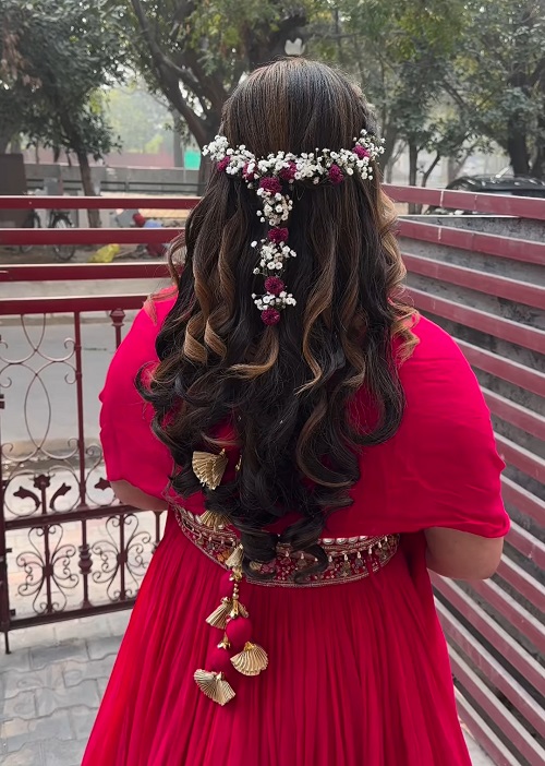 wedding hairstyle with real flowers