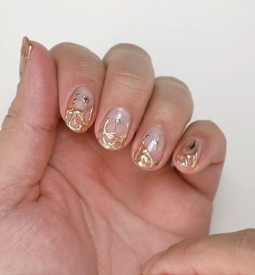 Super Easy Gold 3D Gel Nail Art