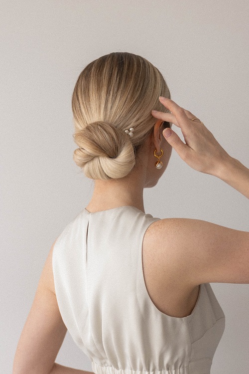 Stylish women formal Hairstyle 1